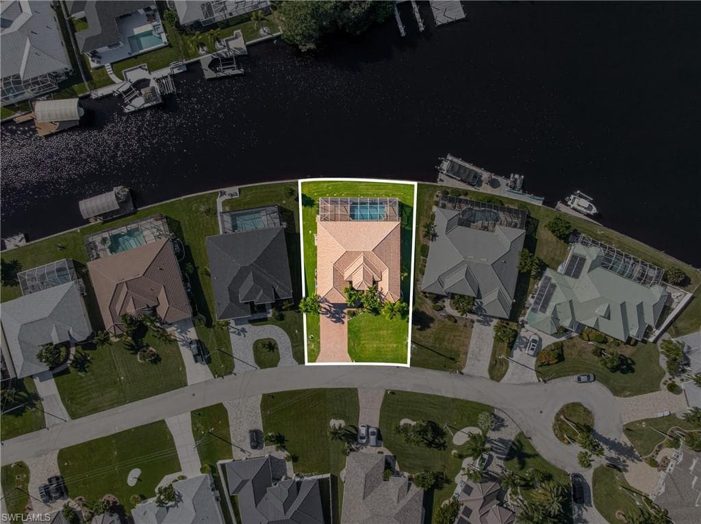 2202 SE 19th PL, CAPE CORAL FL 33990-32