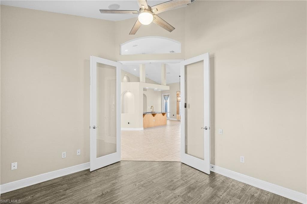 2202 SE 19th PL, CAPE CORAL FL 33990-18