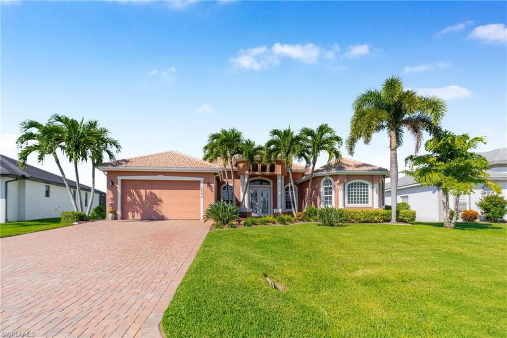 2202 SE 19th PL, CAPE CORAL FL 33990-3