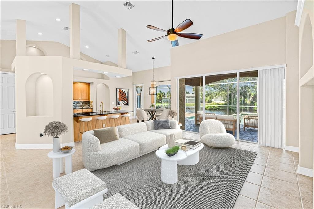 2202 SE 19th PL, CAPE CORAL FL 33990-7