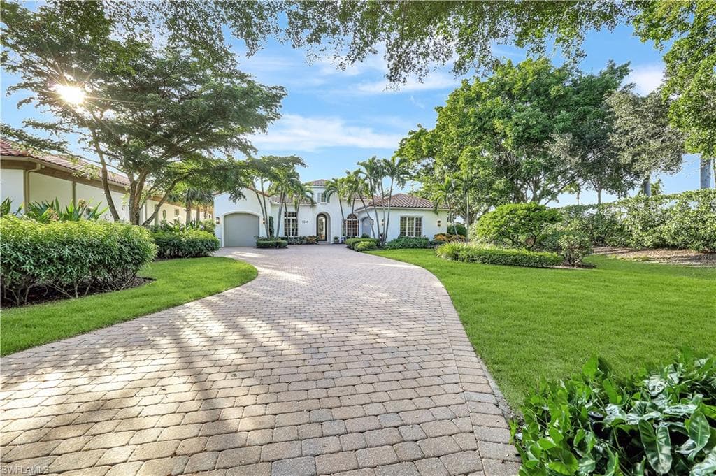 2249 Miramonte CT, NAPLES FL 34105-1