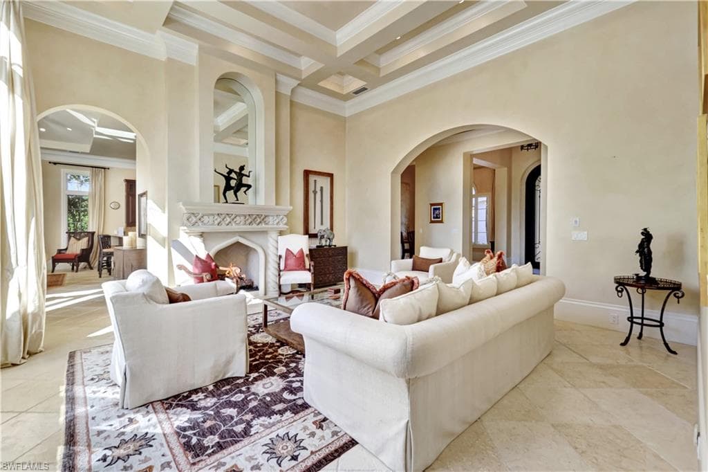 2249 Miramonte CT, NAPLES FL 34105-5