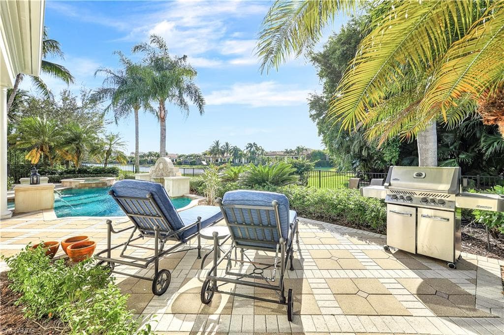 2249 Miramonte CT, NAPLES FL 34105-33