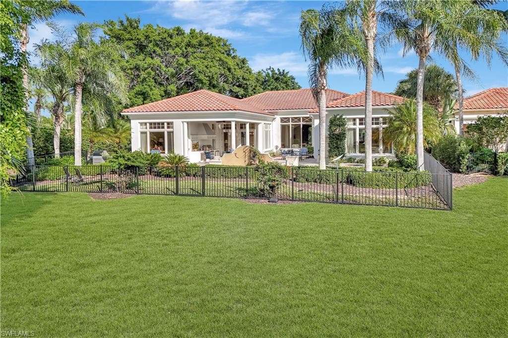 2249 Miramonte CT, NAPLES FL 34105-13