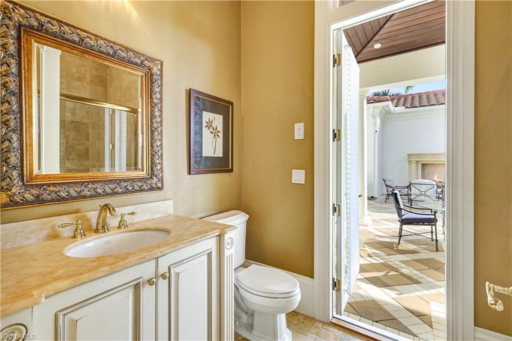 2249 Miramonte CT, NAPLES FL 34105-28