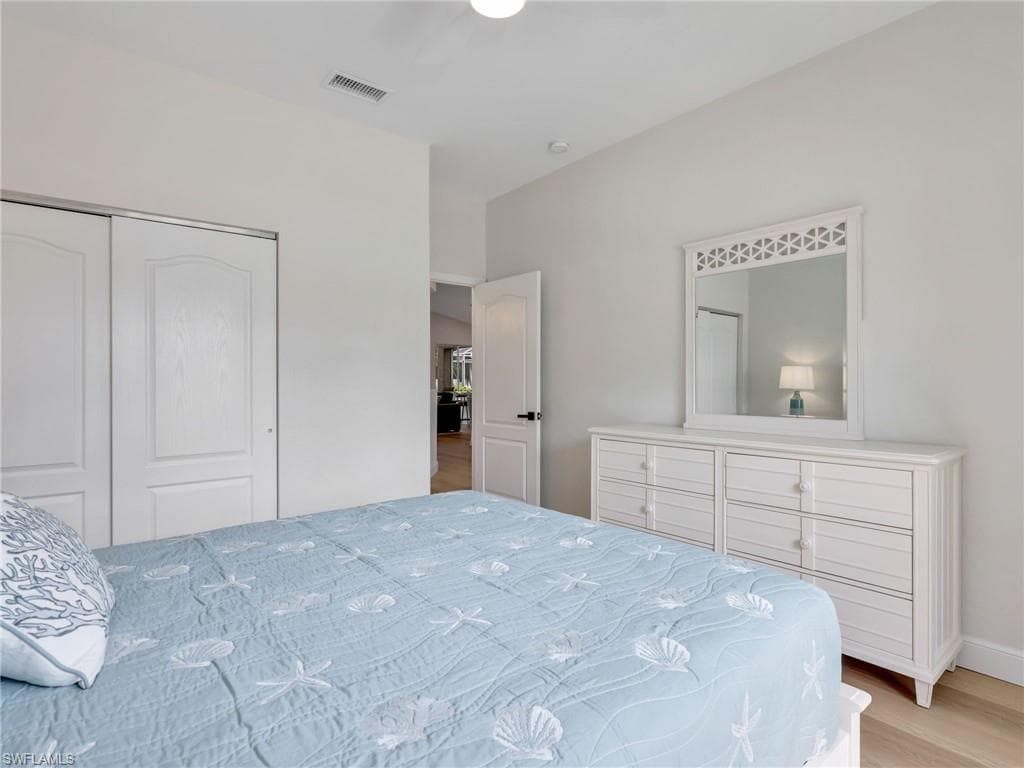 92 Glen Eagle CIR, NAPLES FL 34104-22