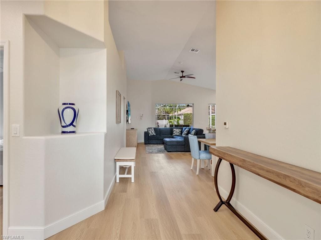 92 Glen Eagle CIR, NAPLES FL 34104-5