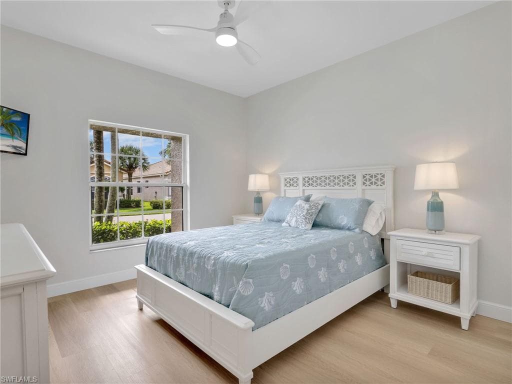 92 Glen Eagle CIR, NAPLES FL 34104-21