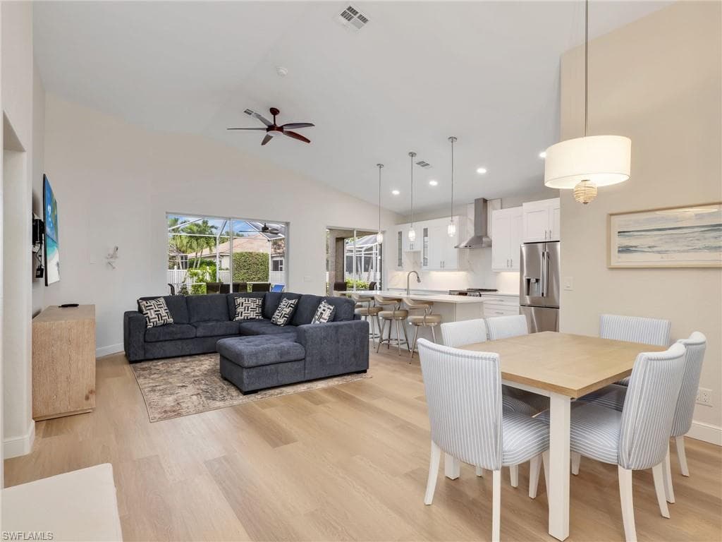 92 Glen Eagle CIR, NAPLES FL 34104-6