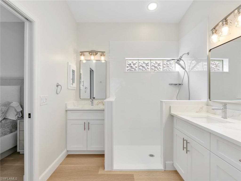 92 Glen Eagle CIR, NAPLES FL 34104-19