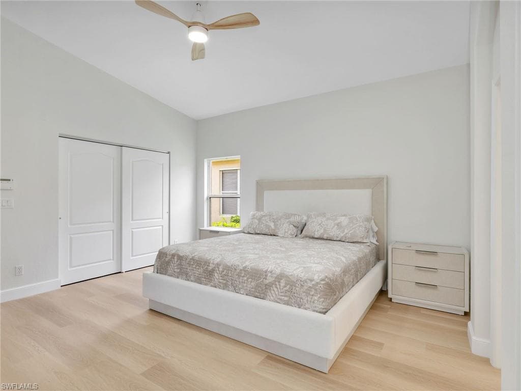 92 Glen Eagle CIR, NAPLES FL 34104-17