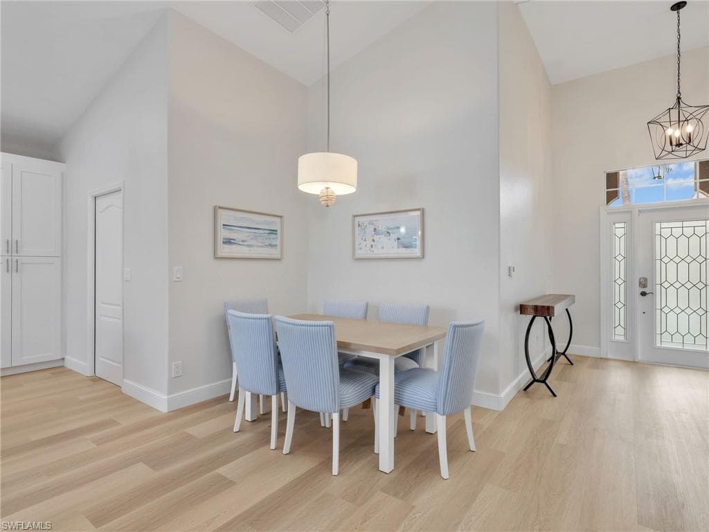 92 Glen Eagle CIR, NAPLES FL 34104-7