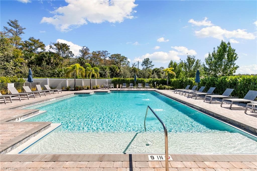 10483 Ventana LN, NAPLES FL 34120-46