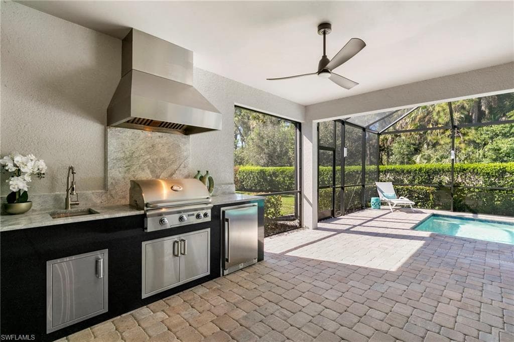 10483 Ventana LN, NAPLES FL 34120-29