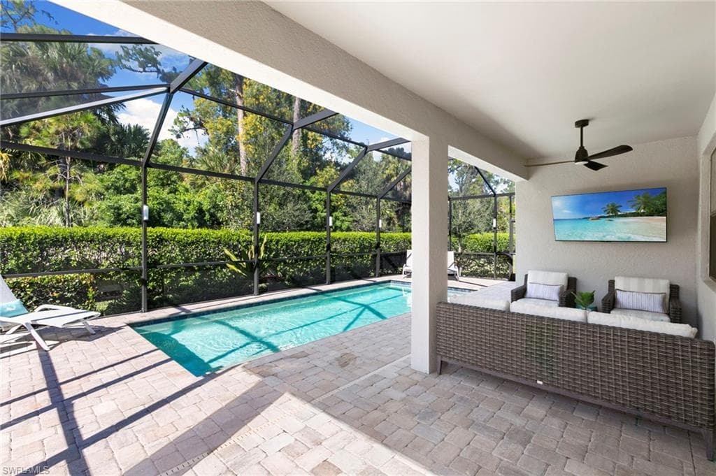 10483 Ventana LN, NAPLES FL 34120-32