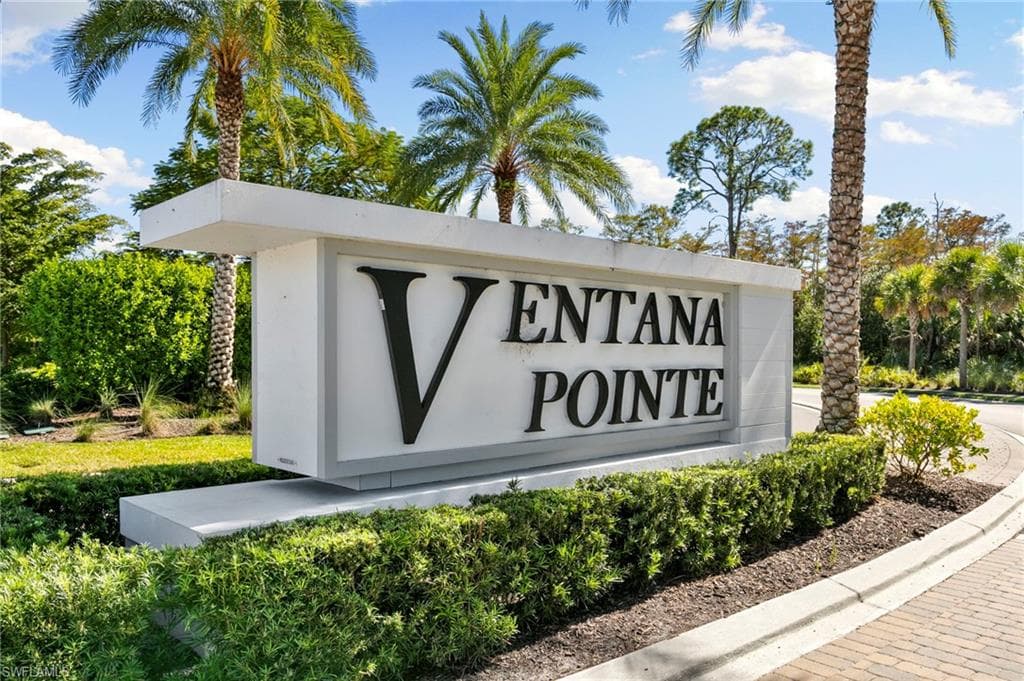 10483 Ventana LN, NAPLES FL 34120-49