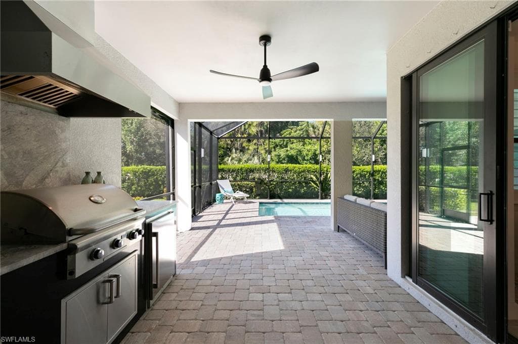 10483 Ventana LN, NAPLES FL 34120-30