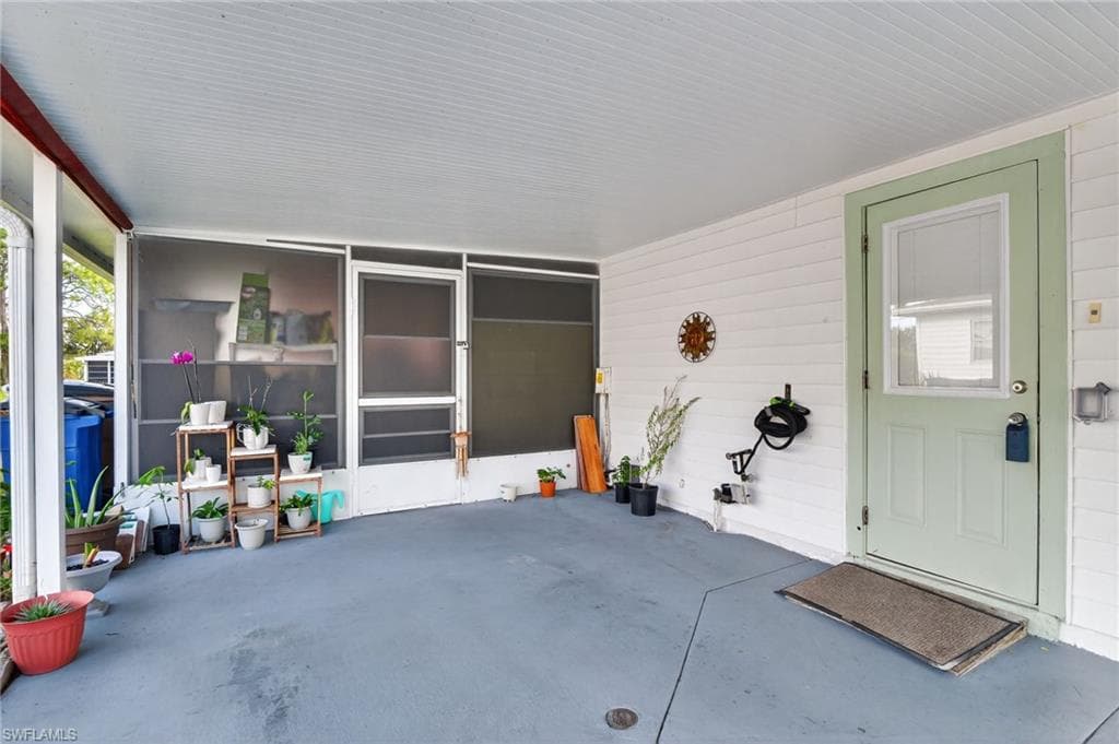 5 Pinewood BLVD, LEHIGH ACRES FL 33936-5