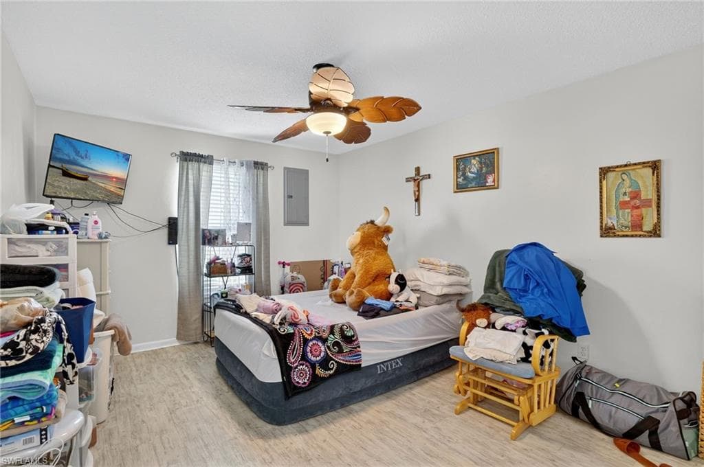 5 Pinewood BLVD, LEHIGH ACRES FL 33936-17