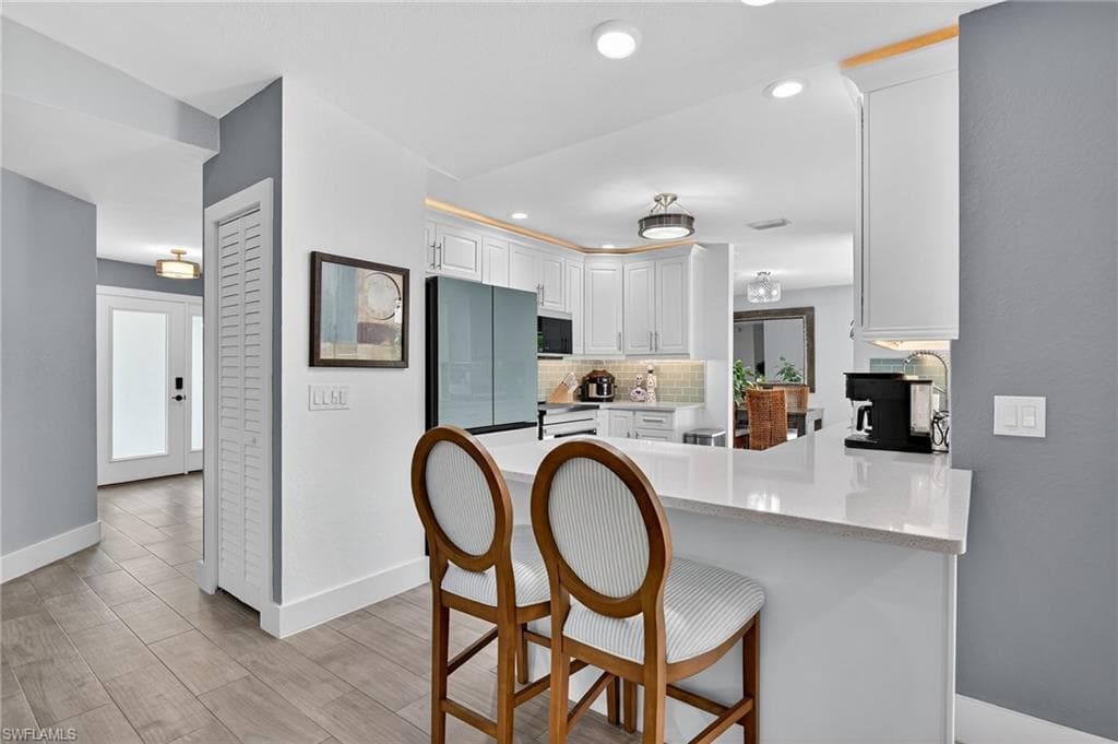 5270 Berkeley DR, NAPLES FL 34112-12