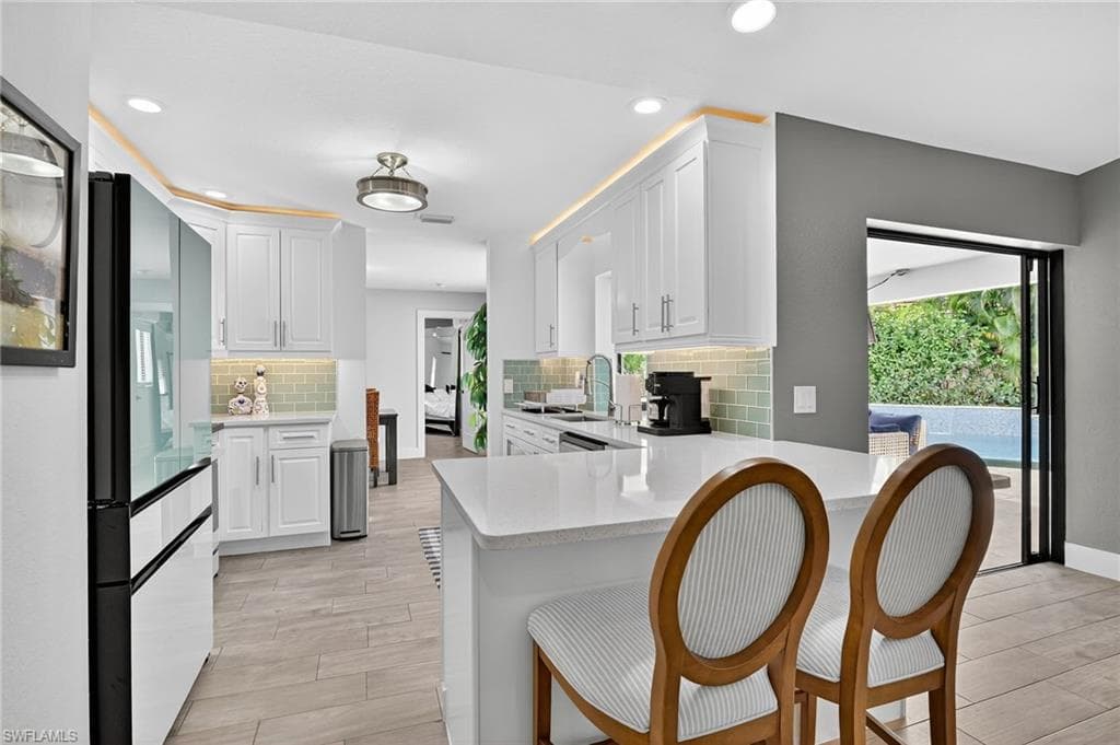 5270 Berkeley DR, NAPLES FL 34112-13