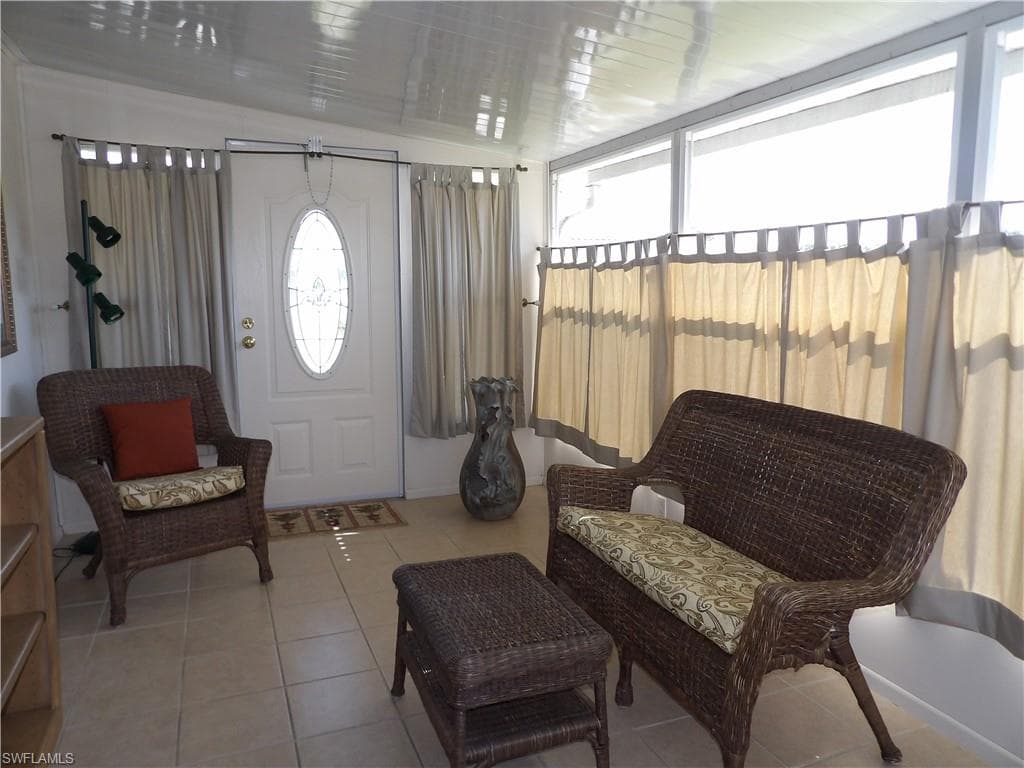 301 Twig CT N, NORTH FORT MYERS FL 33917-10