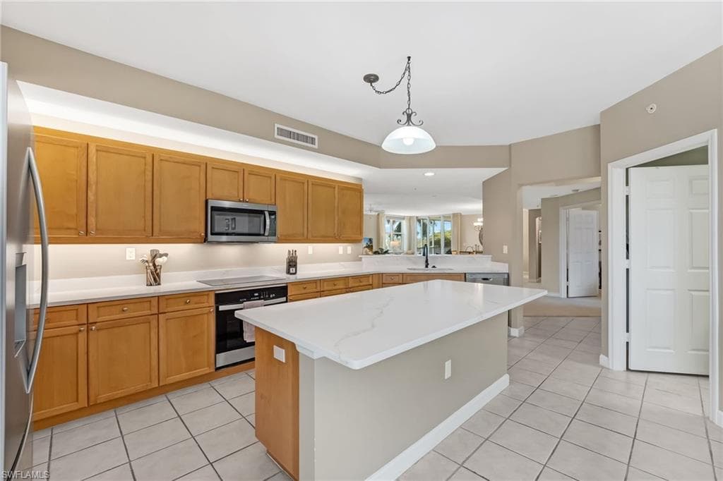 14250 Royal Harbour CT 318-3