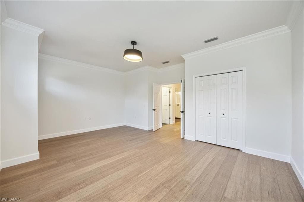 9151 Palmetto Ridge DR # 202, ESTERO FL 34135-16