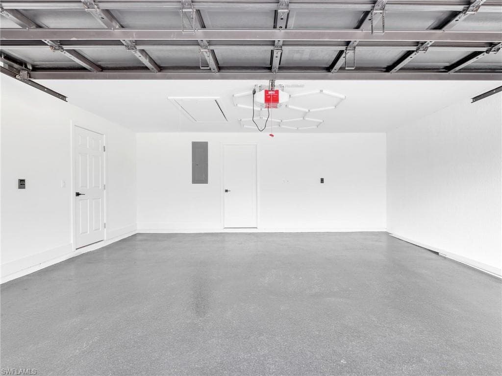 1365 Kingswood CT, FORT MYERS FL 33919-36