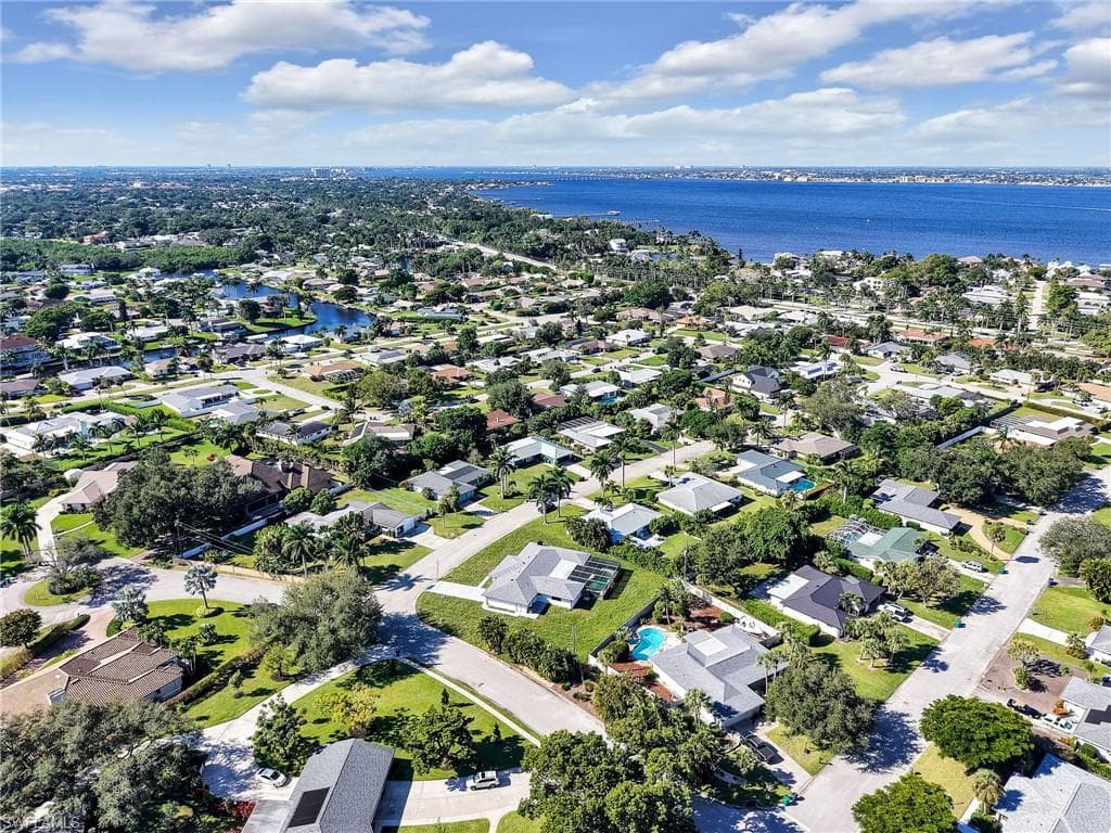 1365 Kingswood CT, FORT MYERS FL 33919-46