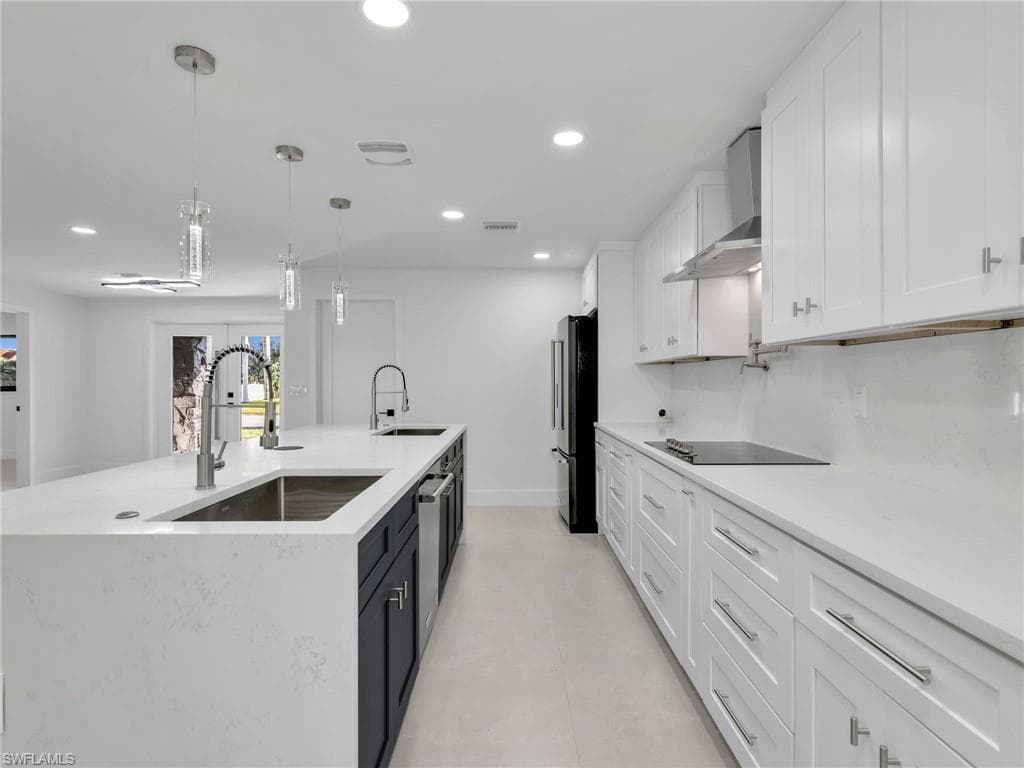 1365 Kingswood CT, FORT MYERS FL 33919-20