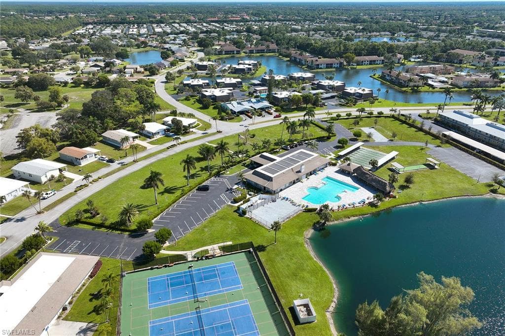 214 Marseille DR, NAPLES FL 34112-20