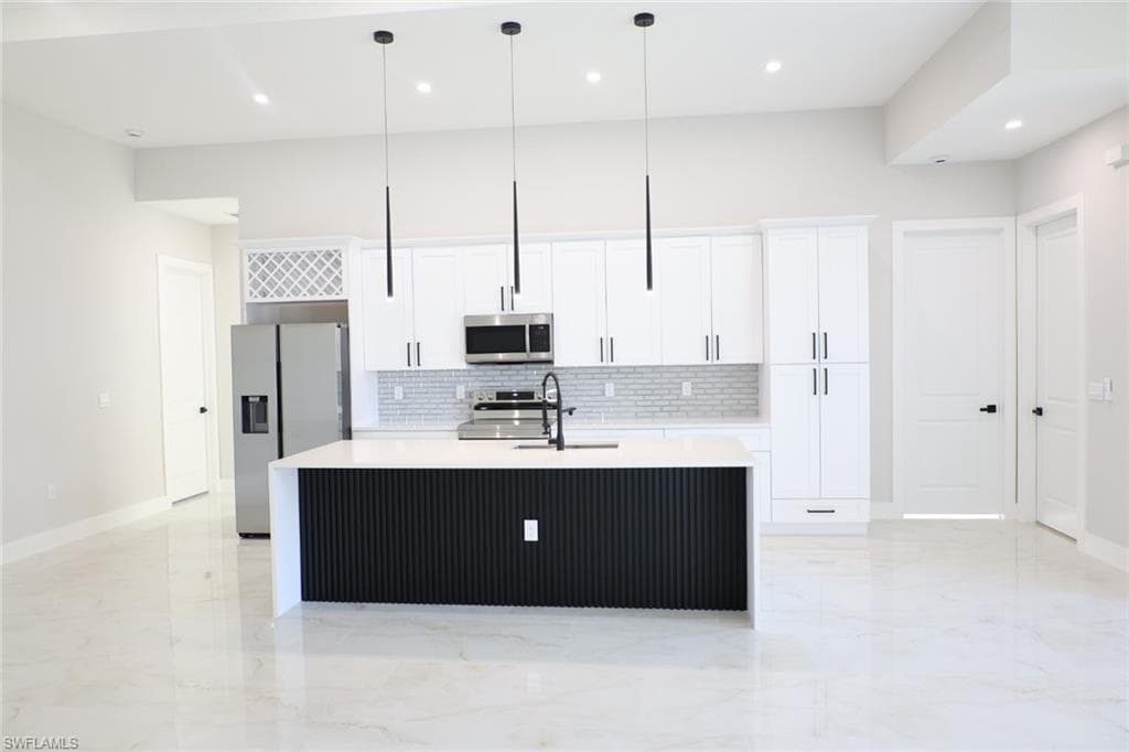 3512 9th ST W-5