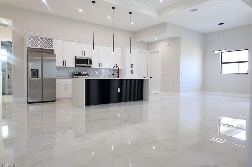 3512 9th ST W-6