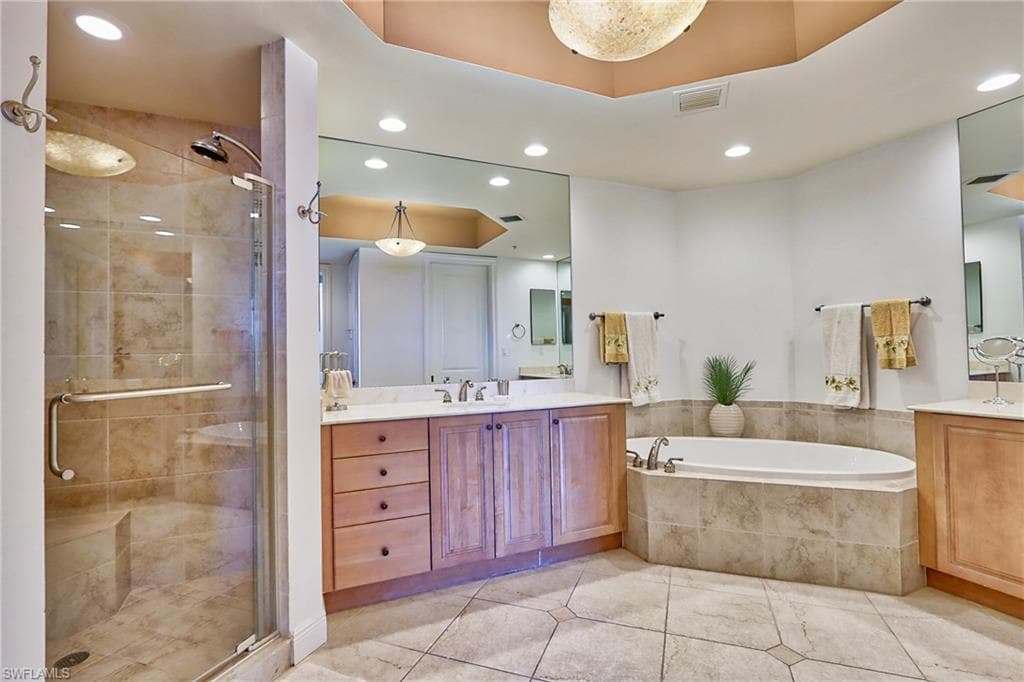 4951 Bonita Bay BLVD # 1204, BONITA SPRINGS FL 34134-10