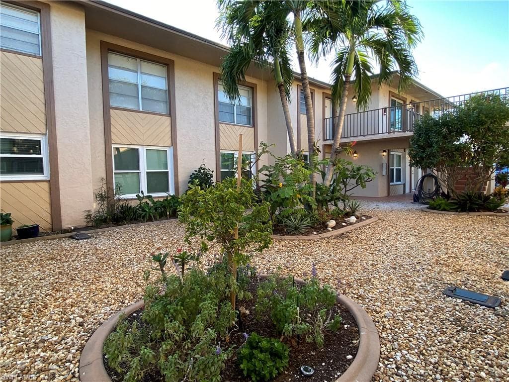 16881 Davis RD # 412, FORT MYERS FL 33908-16