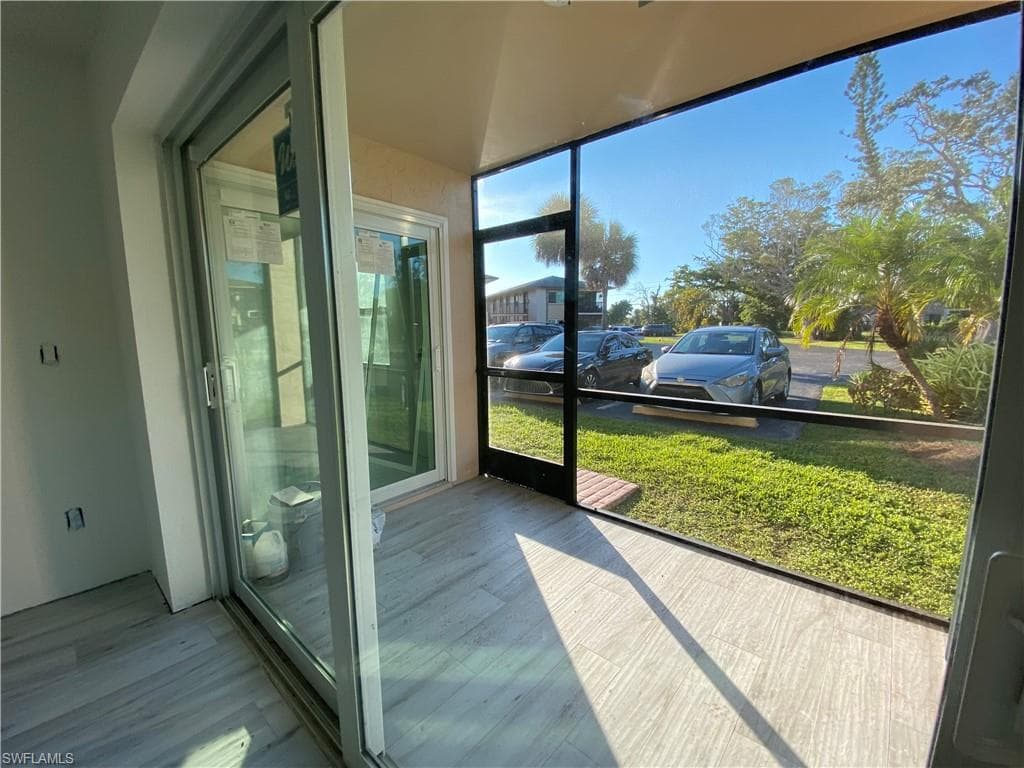 16881 Davis RD # 412, FORT MYERS FL 33908-14