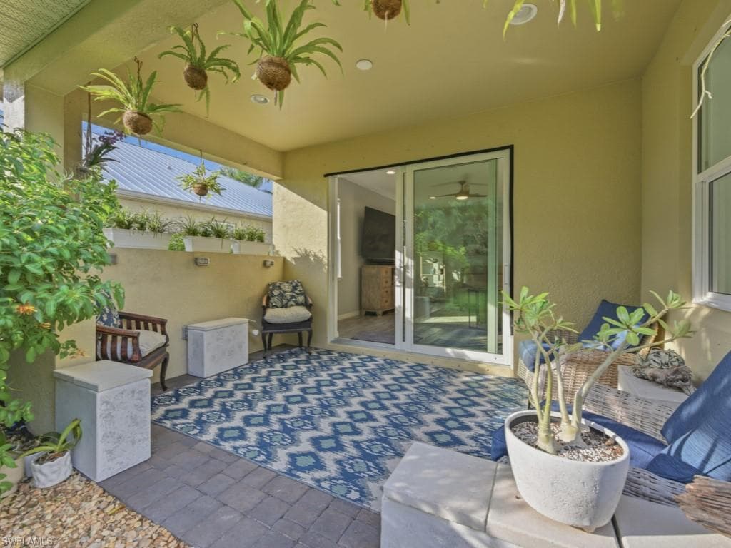 14567 Topsail DR, NAPLES FL 34114-25