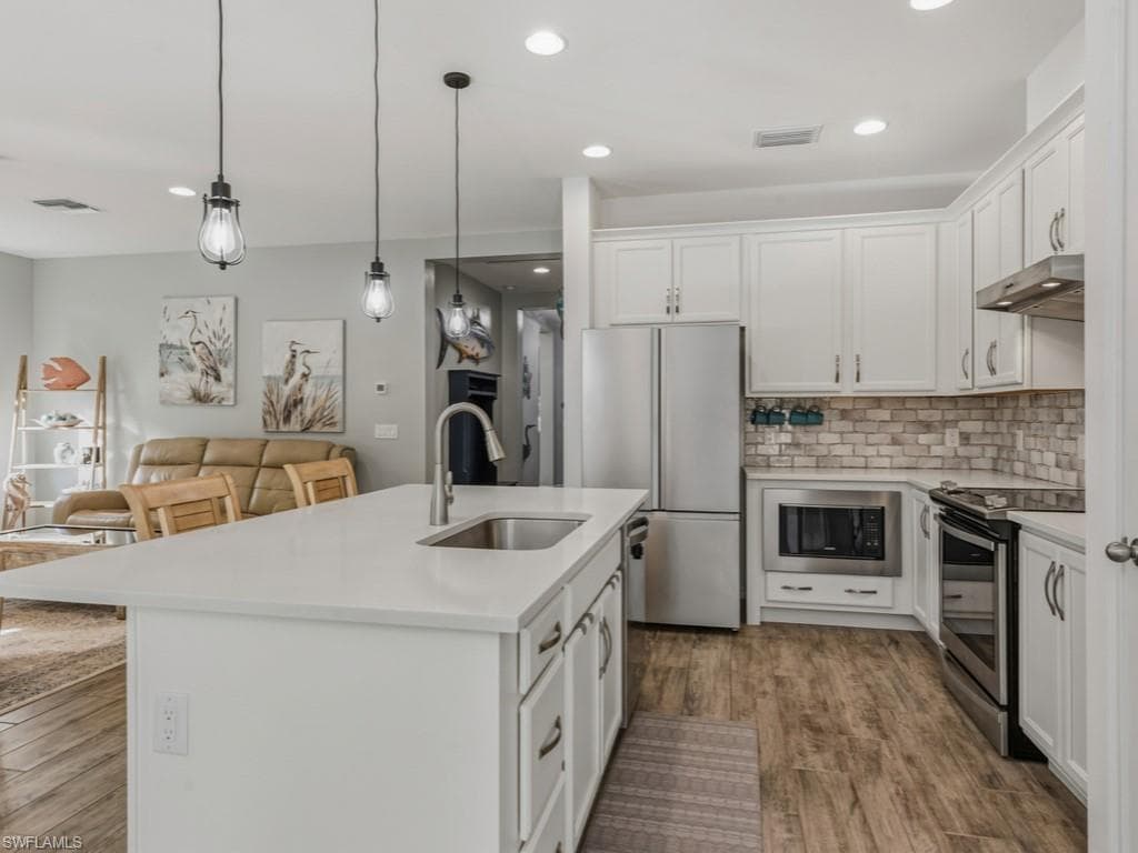 14567 Topsail DR, NAPLES FL 34114-6