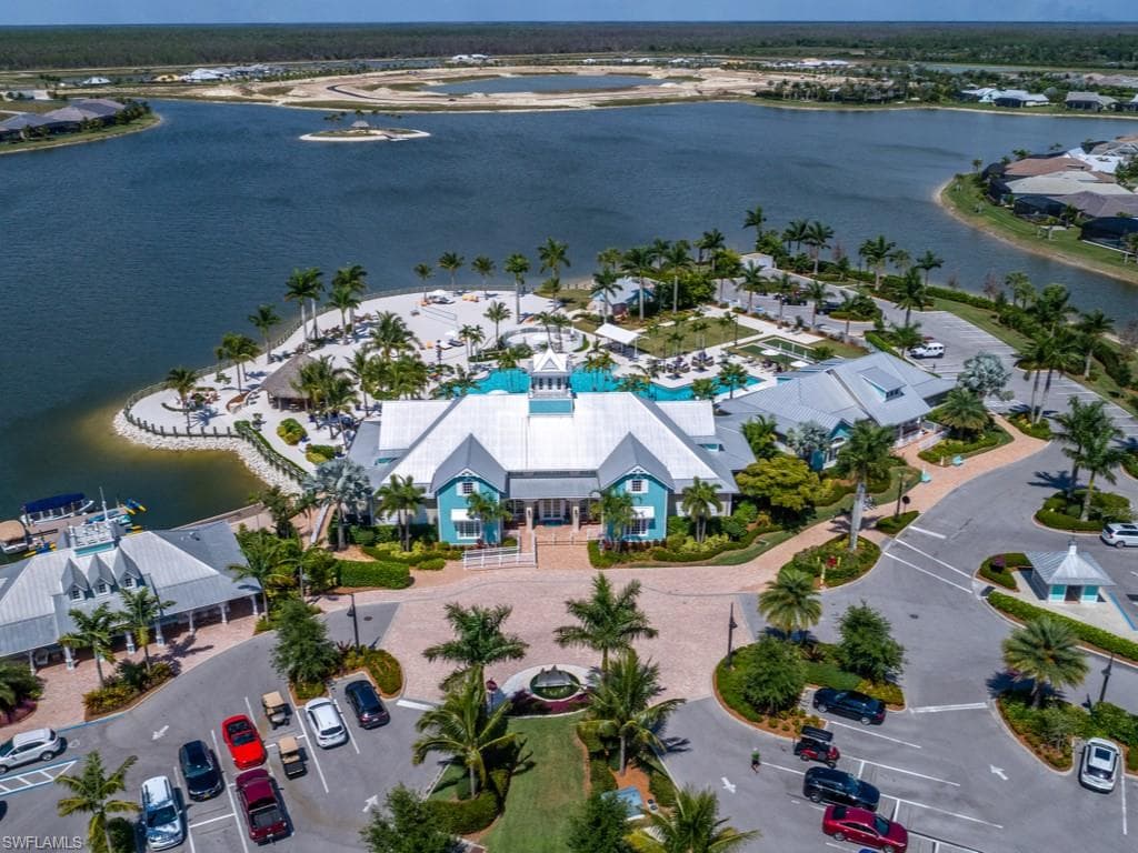 14567 Topsail DR, NAPLES FL 34114-31