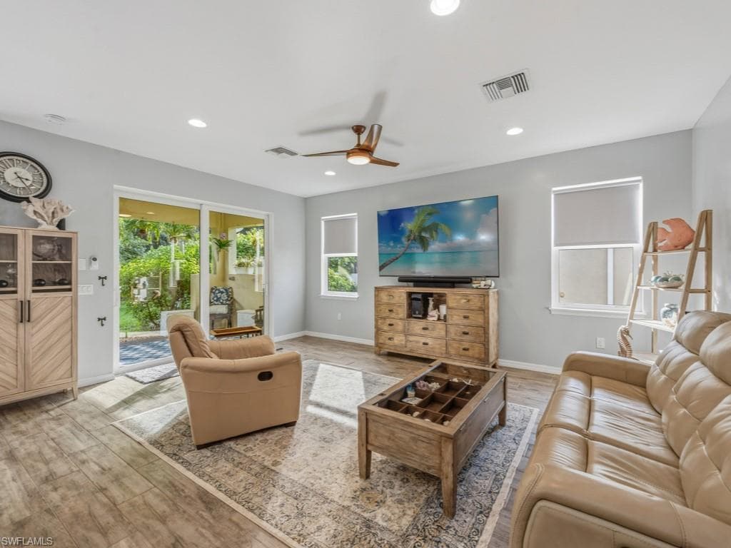 14567 Topsail DR, NAPLES FL 34114-9