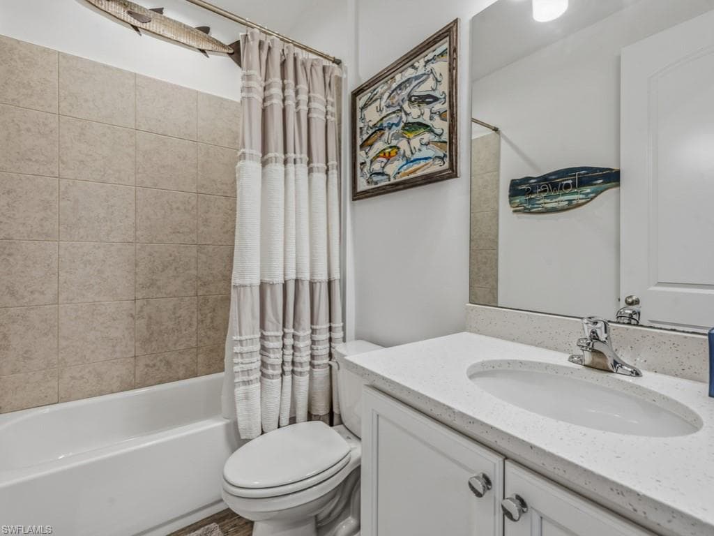 14567 Topsail DR, NAPLES FL 34114-18