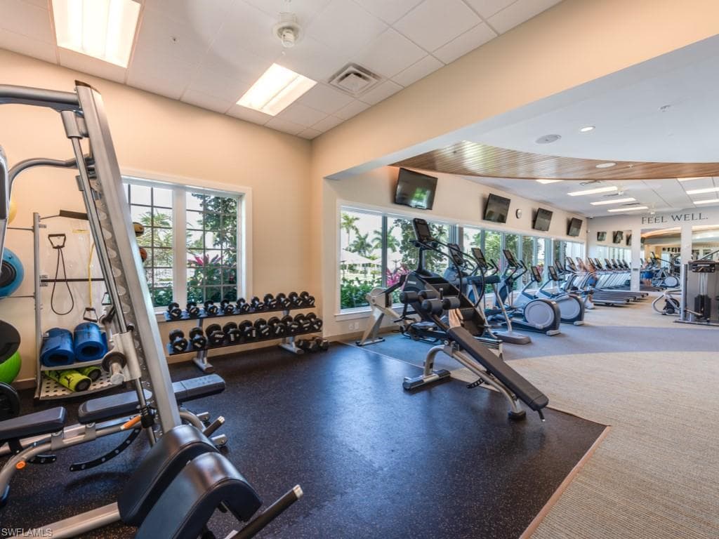 14567 Topsail DR, NAPLES FL 34114-38