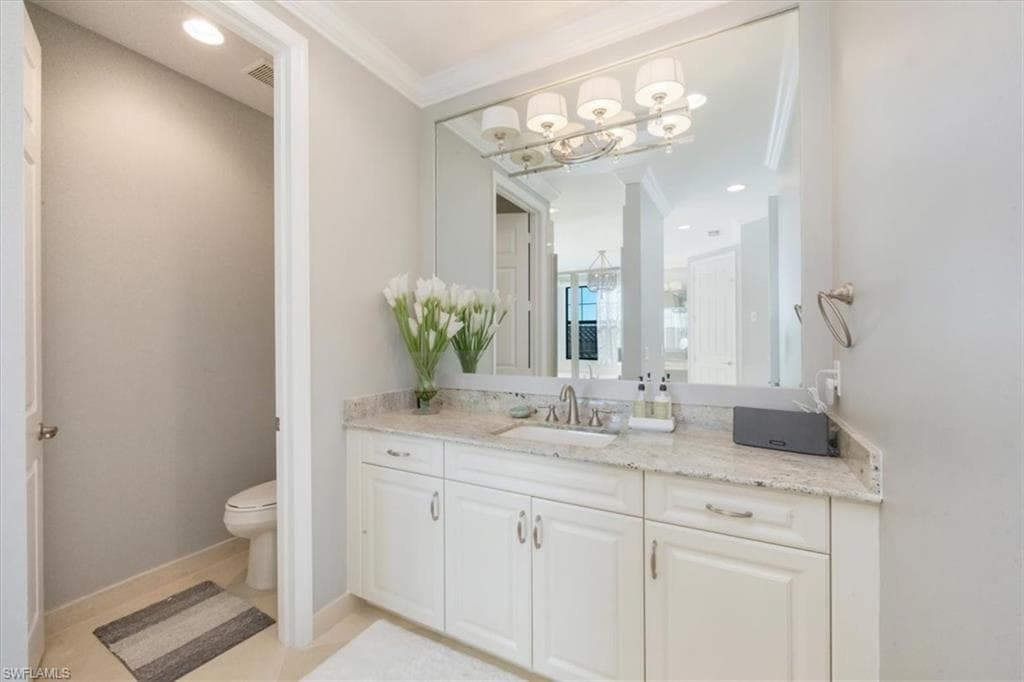 3821 Columbia CT, NAPLES FL 34119-16