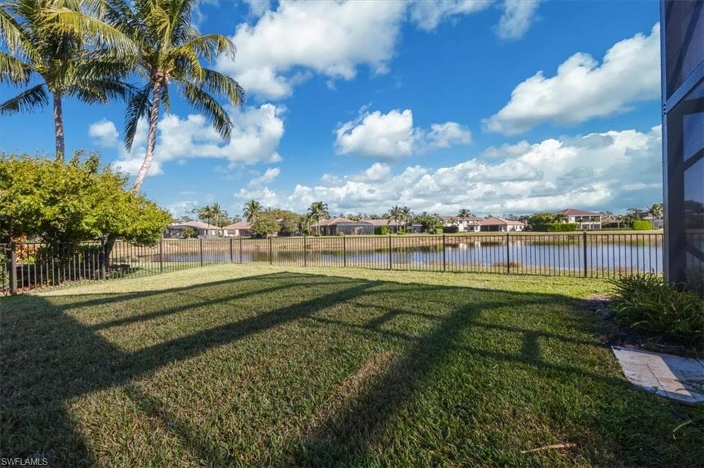 3821 Columbia CT, NAPLES FL 34119-27