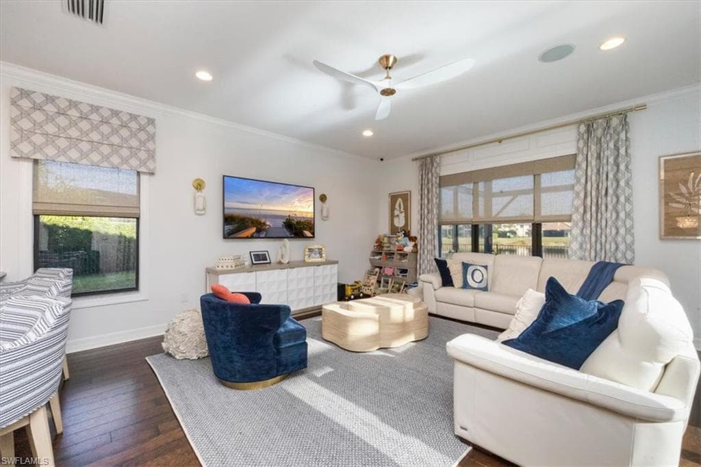 3821 Columbia CT, NAPLES FL 34119-4