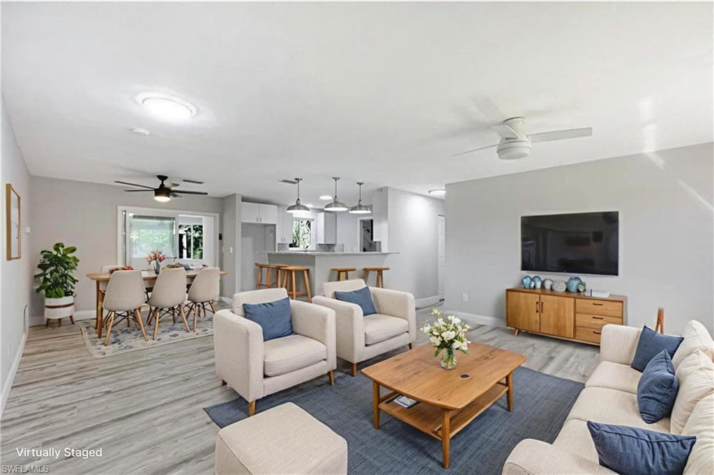 4862 Catalina DR, NAPLES FL 34112-2