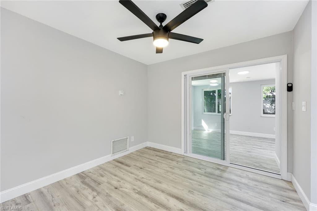 4862 Catalina DR, NAPLES FL 34112-17