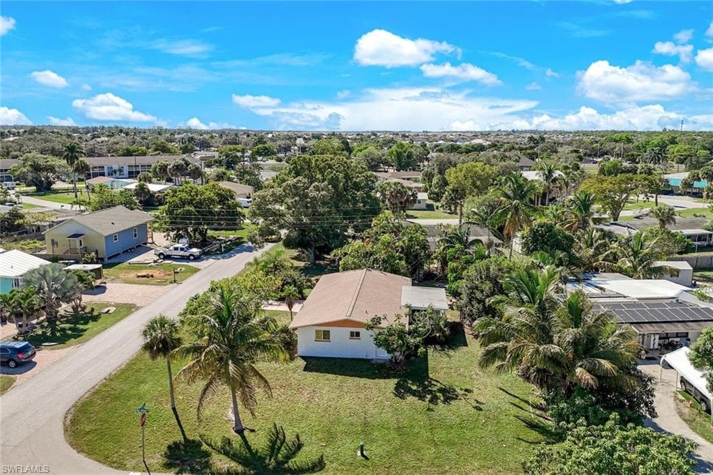 4862 Catalina DR, NAPLES FL 34112-24