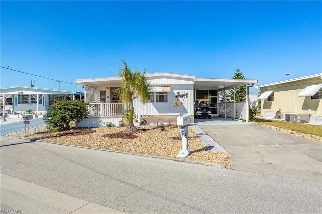 163 Chisholm TRL, NORTH FORT MYERS FL 33917-4